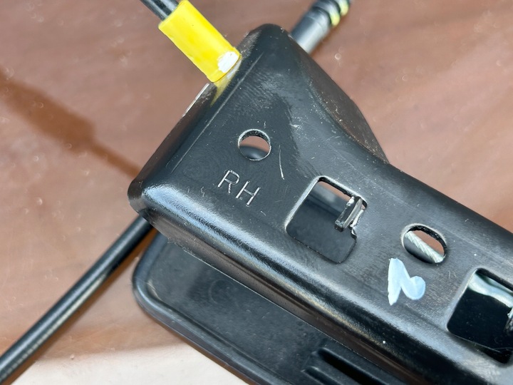 фото №8, Тяга складывания сиденья зад правый левый hyundai tucson iv