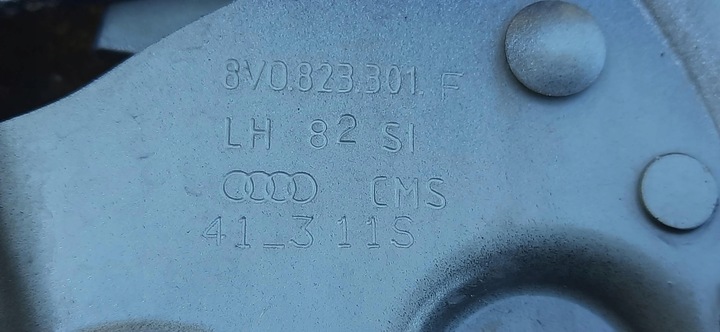 фото №8, Петля капота патрон/заряд левый audi a3 8v 8v0823823f 8v0823301f