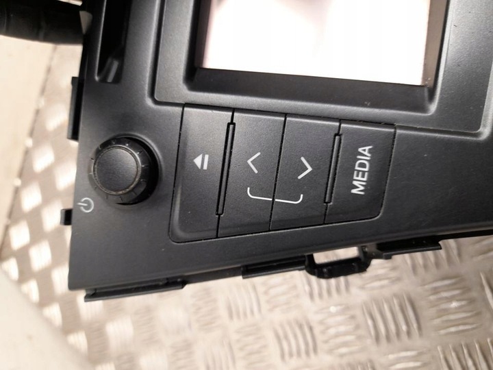 фото №5, Радіо з програвач cd toyota prius plus 2012 8614047150