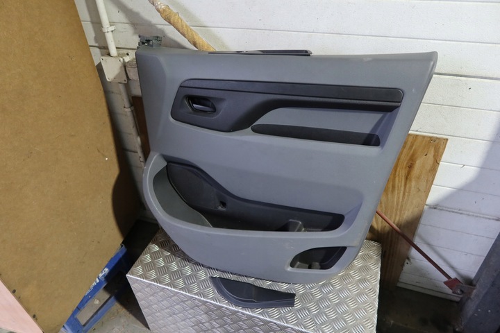 фото №2, Боковина оббивка двері праві перед jumpy