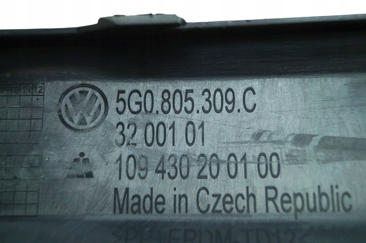 фото №6, Накладка спойлер молдинг бампера перед vw golf vii 5g0