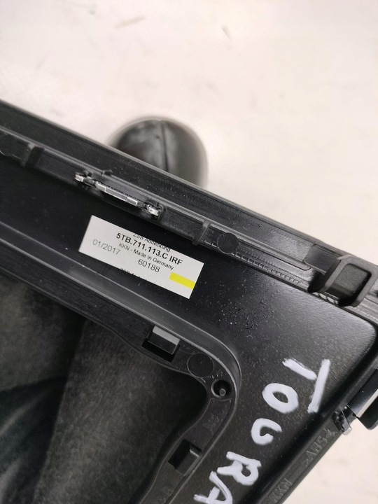 фото №5, Рамка тунель ручка чохол коробки передач vw touran iii 1.6 tdi 17r 5tb711113c