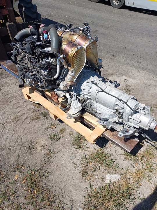 фото №1, Двигатель 4.0 tfsi v8 audi q8 rs8 коробка передач 40tys km