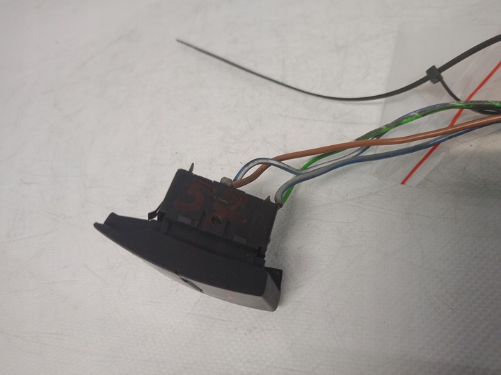 фото №4, Выключатель блокировка дверь оригинальный номер audi a6 c5