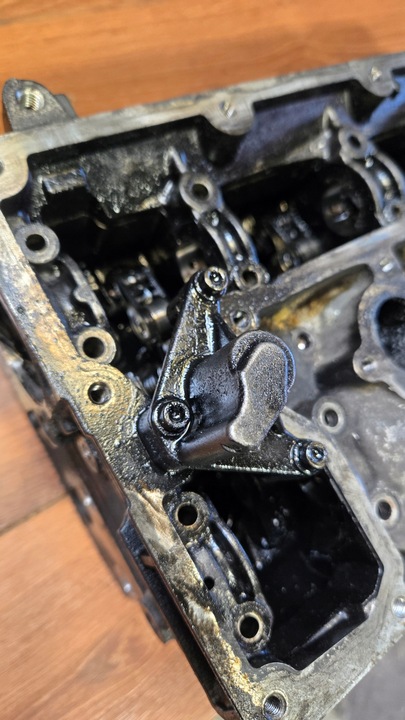 фото №4, Головка двигуна 9641752610 volvo v50 2.0 d 136 km 03-11