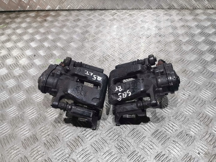 фото №1, Audi q5 sq5 8r0 суппорт тормозной зад правые 3.0