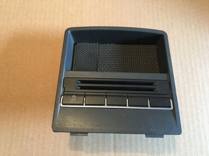 фото №1, Бардачок полка туннеля 1t1857368g touran ii красивая