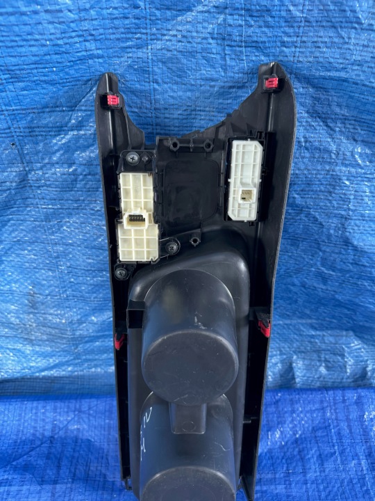фото №7, Тримач na чашки toyota yaris iv 1.5 гібрид 58805-0d350
