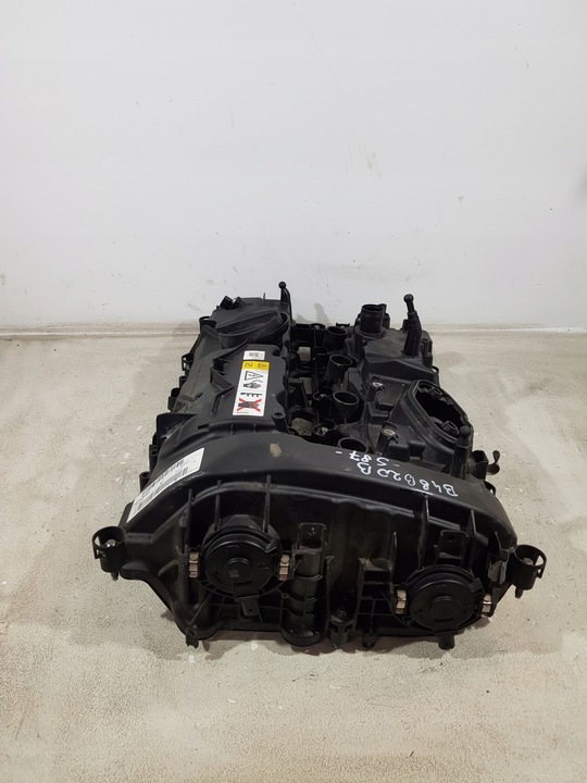 фото №6, Крышка клапанов 70557891 bmw f33 f36 g20 g21 2.0b b48b20b