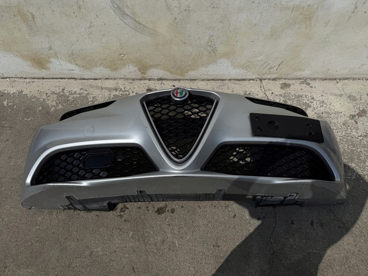 фото №1, Alfa romeo giulia бампер переднее перед комплектный 4xpdc демонтаж