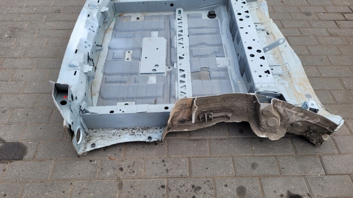 фото №8, Bmw 2' f44 218d gran купе 21r ванна pas зад заднє альпійський білий 300