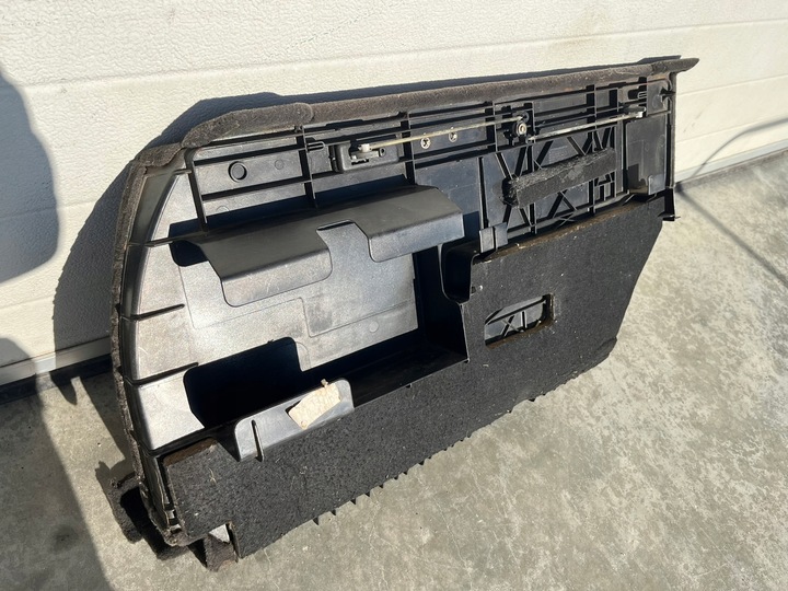 фото №7, Боковина правые чёрный багажника обивка mercedes w124 универсал s124 1246924489