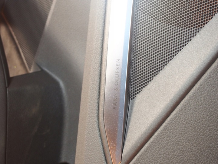 фото №15, Audi e-tron 4ke сидіння диван обшивки bang 27km