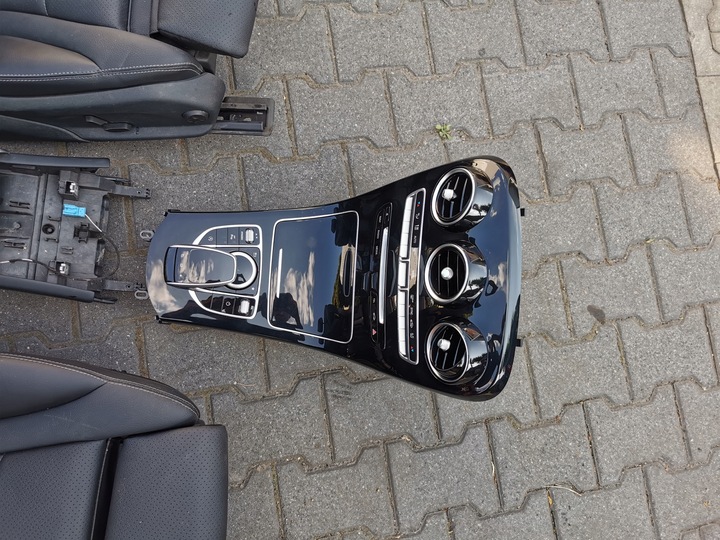 фото №6, Mercedes w205 c класс салон сиденья диван туннель