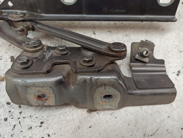 фото №9, Opel astra j iv петля капота ліве 13270787
