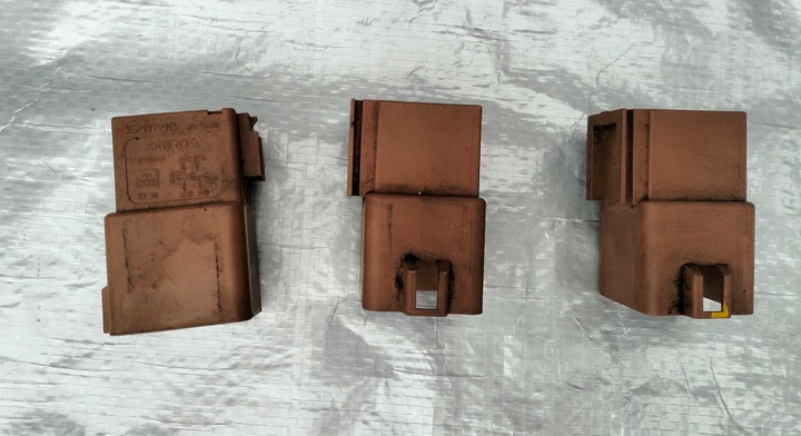 фото №7, Реле вентиляторов радиатор citroen c5 iii x7 17325003001