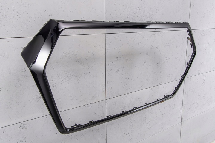 фото №10, Audi q7 sq7 4m 15-20 передний фейслифтинг чёрная рамка решётка 4m0853651b