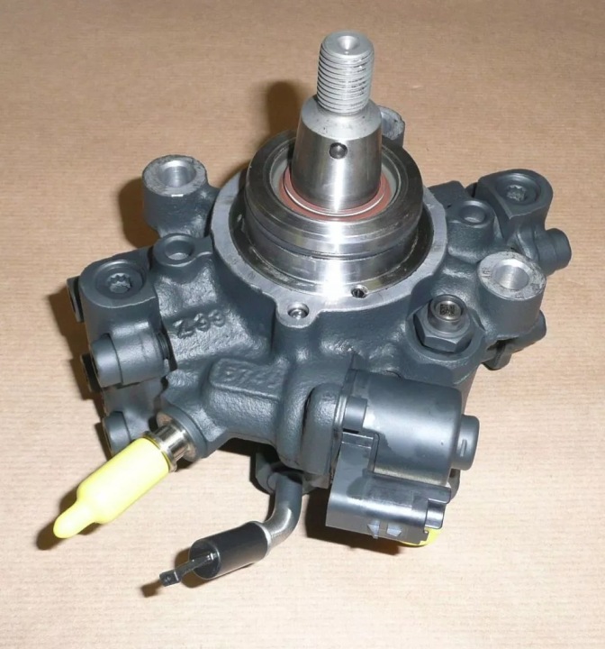 фото №8, Оригінал насос паливна рейка  renault opel nissan 2.3 dci 1670000q2c 167008683r