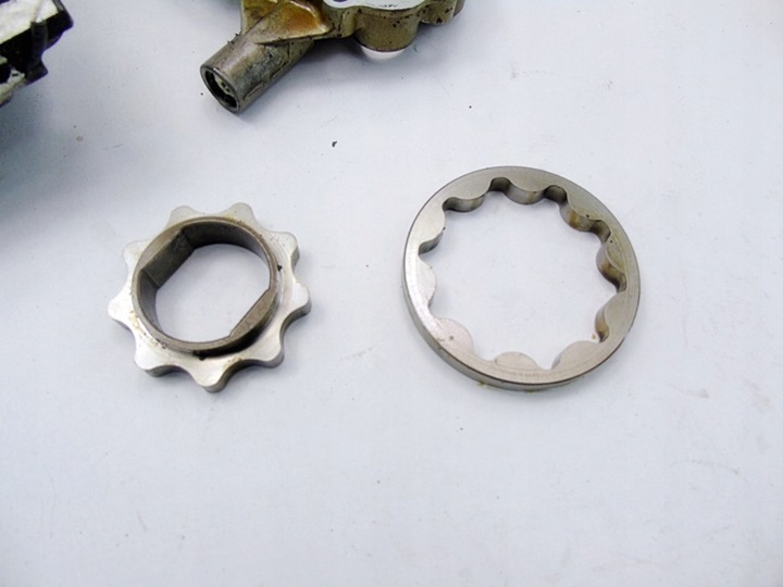 фото №11, Насос масла корпус 1.3 b 16v swift 3 jimny ignis 2 liana wagon r justy 3