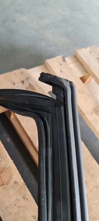 фото №12, Sq5 q5 80a прокладка направляюча скла лівий зад планка сатин 80a839431a