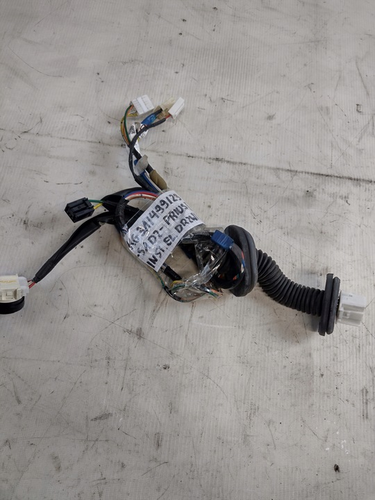 фото №7, Установка дверь правые зад toyota prius ii 08r. 8215347150g