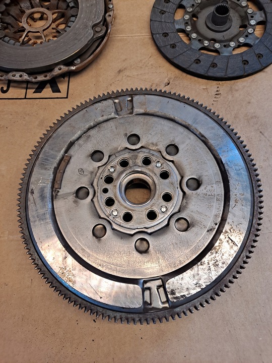 фото №5, Зчеплення колесо диск притиск megane iv 1.6 dci