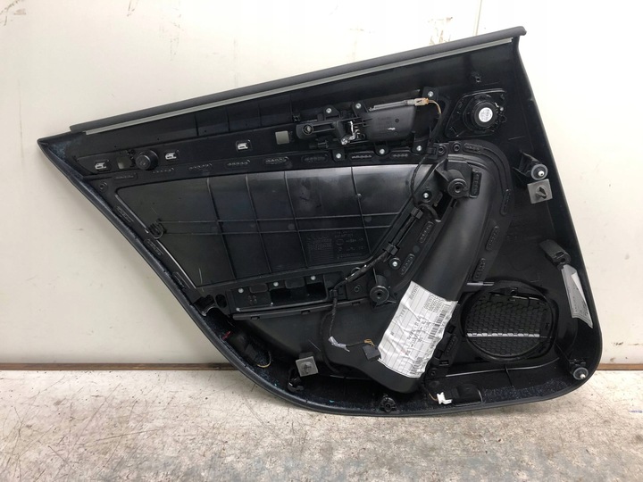 фото №5, Боковина двері праві зад audi a4 b8 рестайлінг sedan 8k0867306