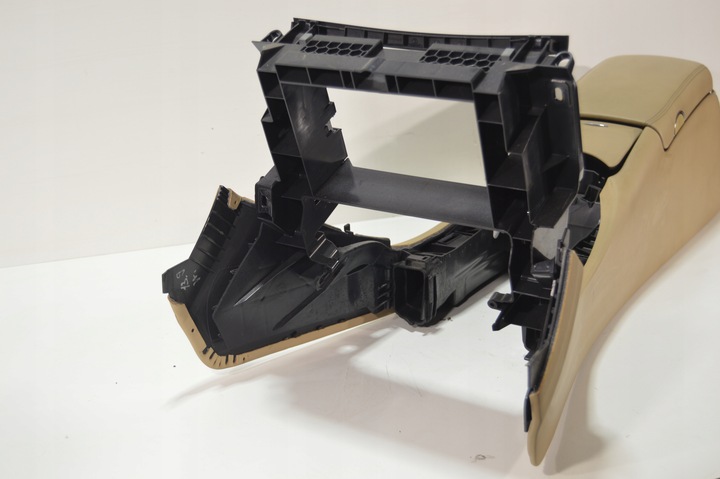 фото №8, Тунель середній mercedes cls w219 5.5 amg колір 584 підлокітник