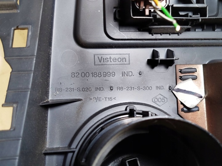 фото №11, Магнітола заводські монітор дисплей консоль renault trafic ii 8200350501