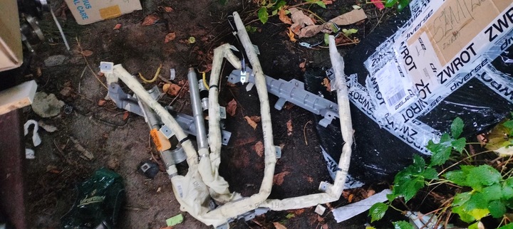 фото №9, Corolla verso 2 ii 04- подушки подушка безопасности ремни kpl eu