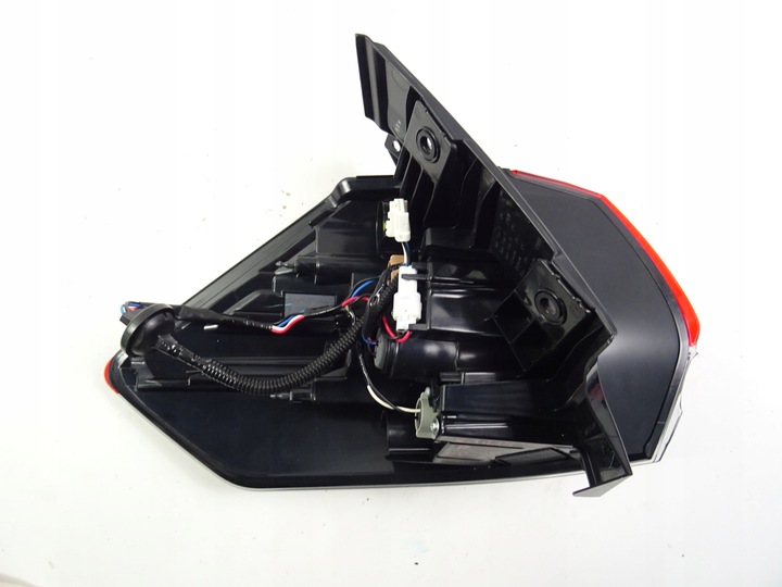 фото №11, Nissan x-trail t32 рестайлинг лампа зад правая оригинал 26550-6fp0a