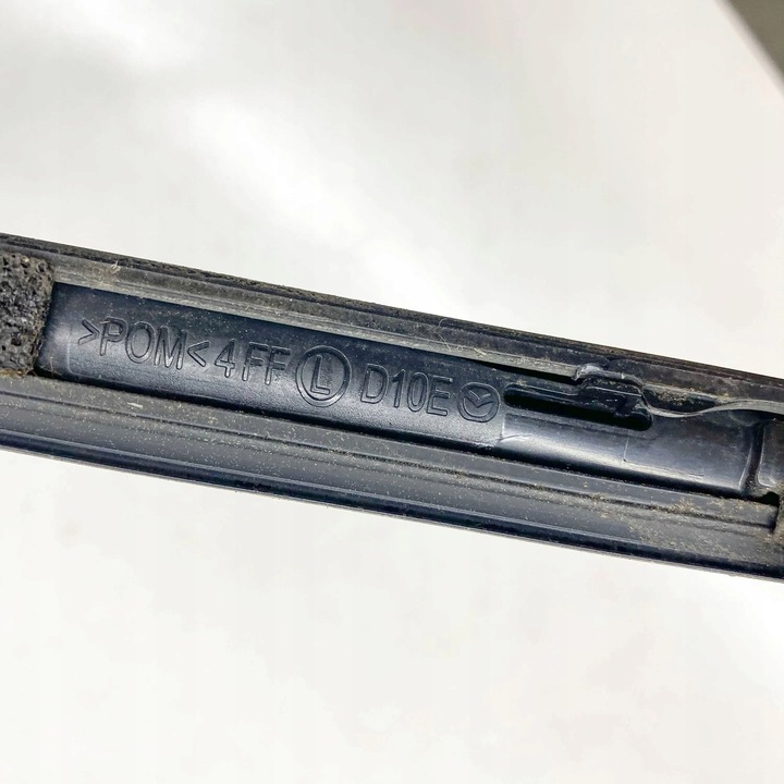 фото №8, Mazda cx-3 2016 левая сторона планка / прокладка стёкла дверь