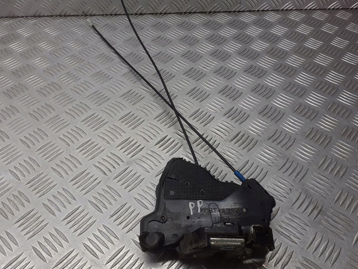 фото №1, Замок дверь правый перед toyota avensis t25 2pin