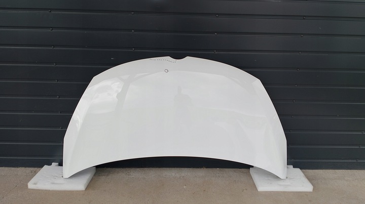 фото №1, Opel zafira c капот крышка двигателя белая красивая