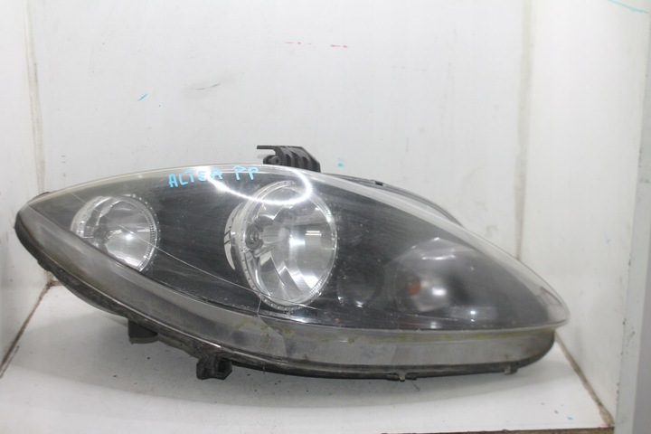 фото №1, Лампа правые перед передняя 5p2941006c seat altea 05-09 англичанин
