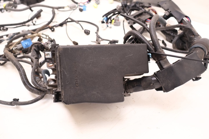 фото №10, Toyota rav4 iv 2.5 гибрид установка камеры двигателя