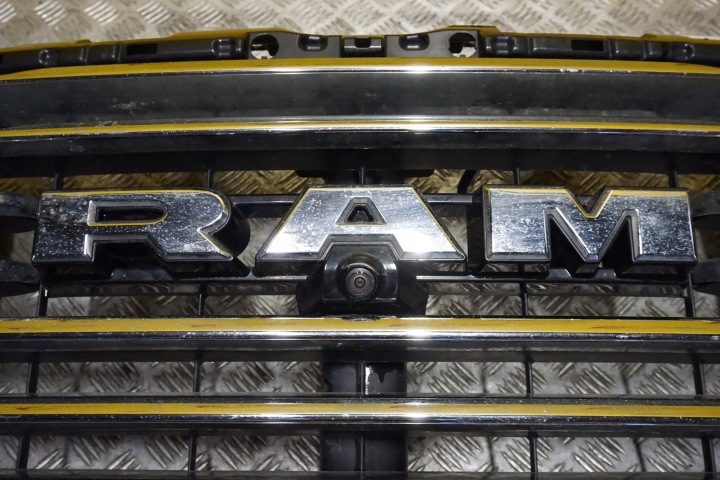фото №8, Dodge ram 1500 limited longhorn 2019 - 2024 решётка перед камера хром usa