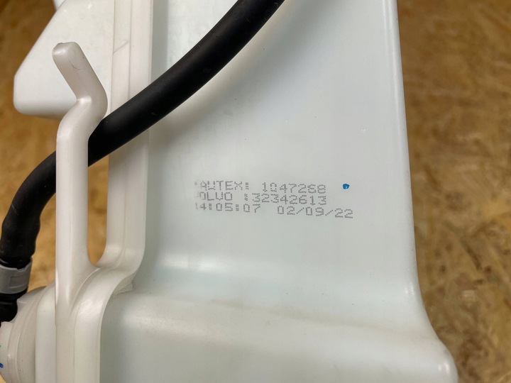 фото №9, Бак рідини склоомивача помпа volvo v90 s90 32342613 31378750 2016-