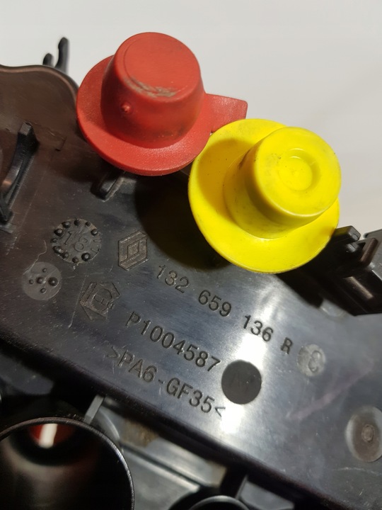 фото №7, Крышка клапанов 132659136r dacia renault nissan 1.0 sce b4de411