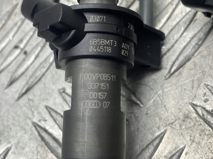 фото №11, Bmw (oem) 8599210 8599201 8599216 x5 g05 x7 g07 форсунки насос молдинг комплект
