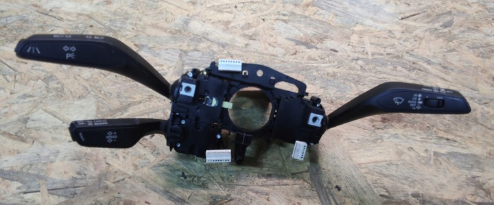 фото №1, Переключатели комбинированные подрулевые рычаги audi a1 82a