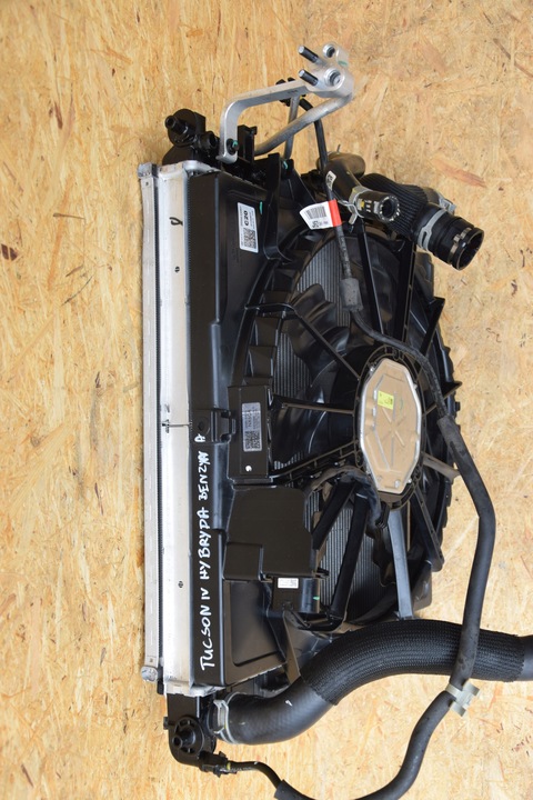 фото №16, Pas wętylator радиатор tucson iv 1.6 t-gdi гибрид оригинал 25304-cz201 20-