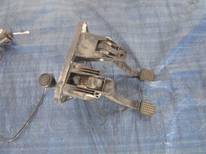 фото №1, Daily iv 2015 педаль тормоза сцепления + помпа kpl