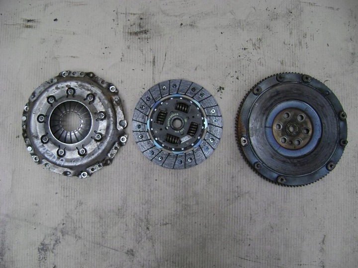 фото №1, Прижим диск колесо маховики mazda 626 2.0 16v