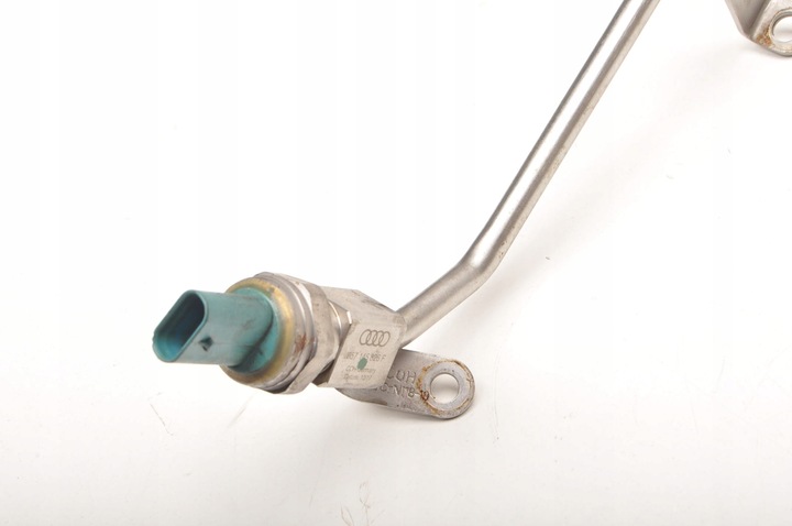 фото №4, Bentley bentayga audi q7 sq7 a8 4.0 tdi труба шланг масла 057145826f