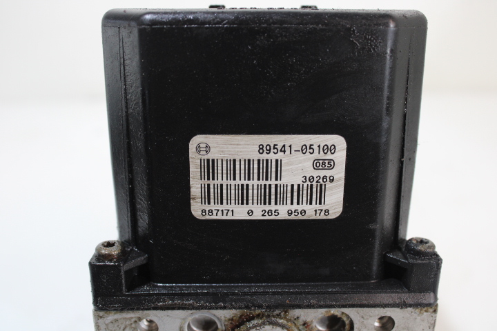 фото №4, Насос abs toyota avensis ii t25 2.2d4d