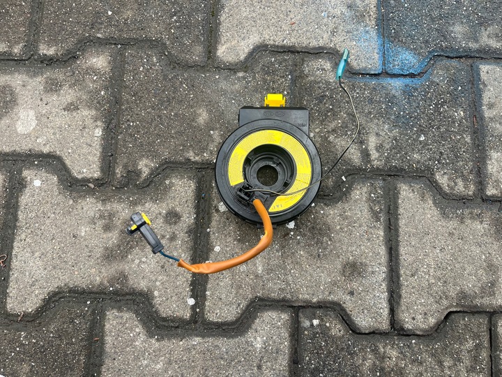 фото №1, Hyundai i10 1.1 лента сматыватель червяк подушка безопасности