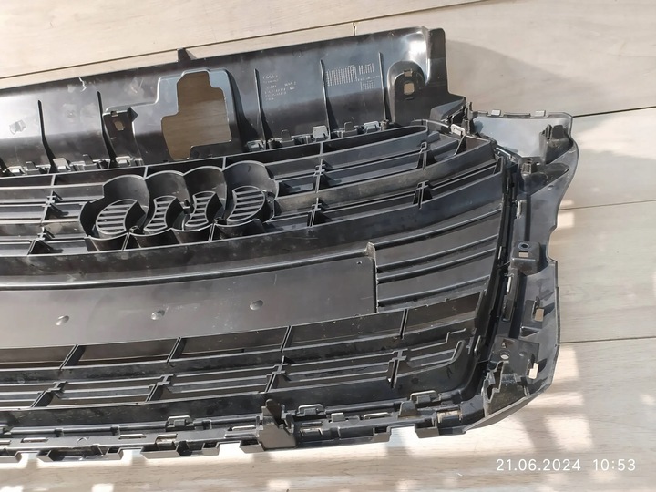 фото №16, 8932. audi a3 s-line 8v3 решітка радіатора решітка 8v3853651a