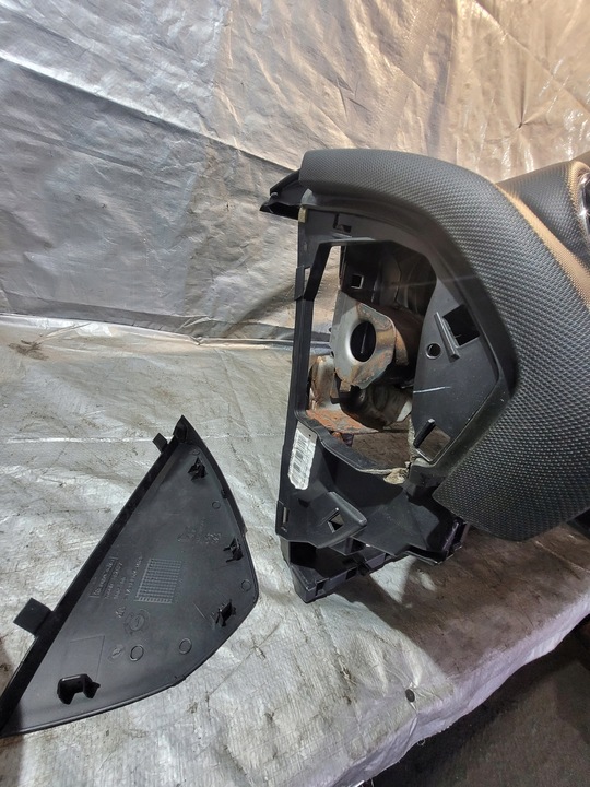 фото №8, Панель раздаточная pod навигация + подушка безопасности пассажира + бардачок peugeot 308 i 5d 09r