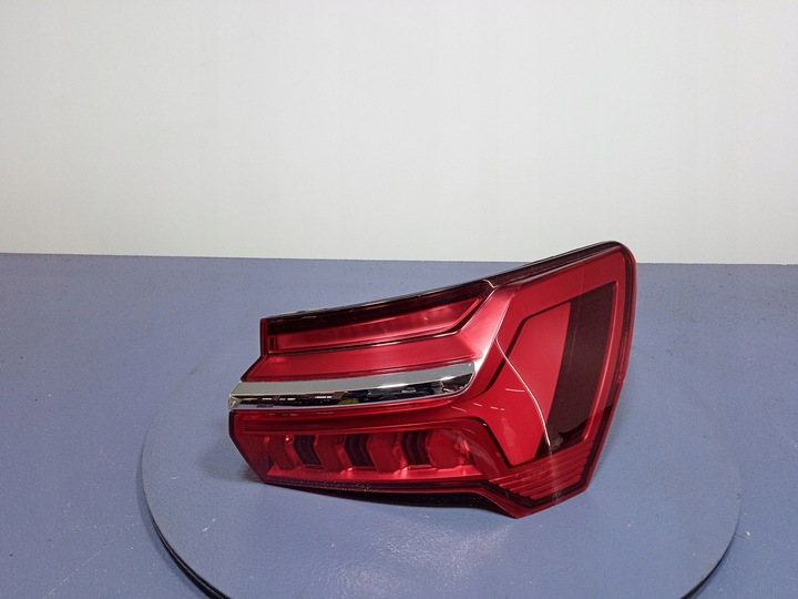 фото №1, Audi a6 c8 sedan лампа зад правая наружная 4k5945092